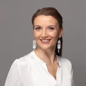 Regina De Dominicis headshot