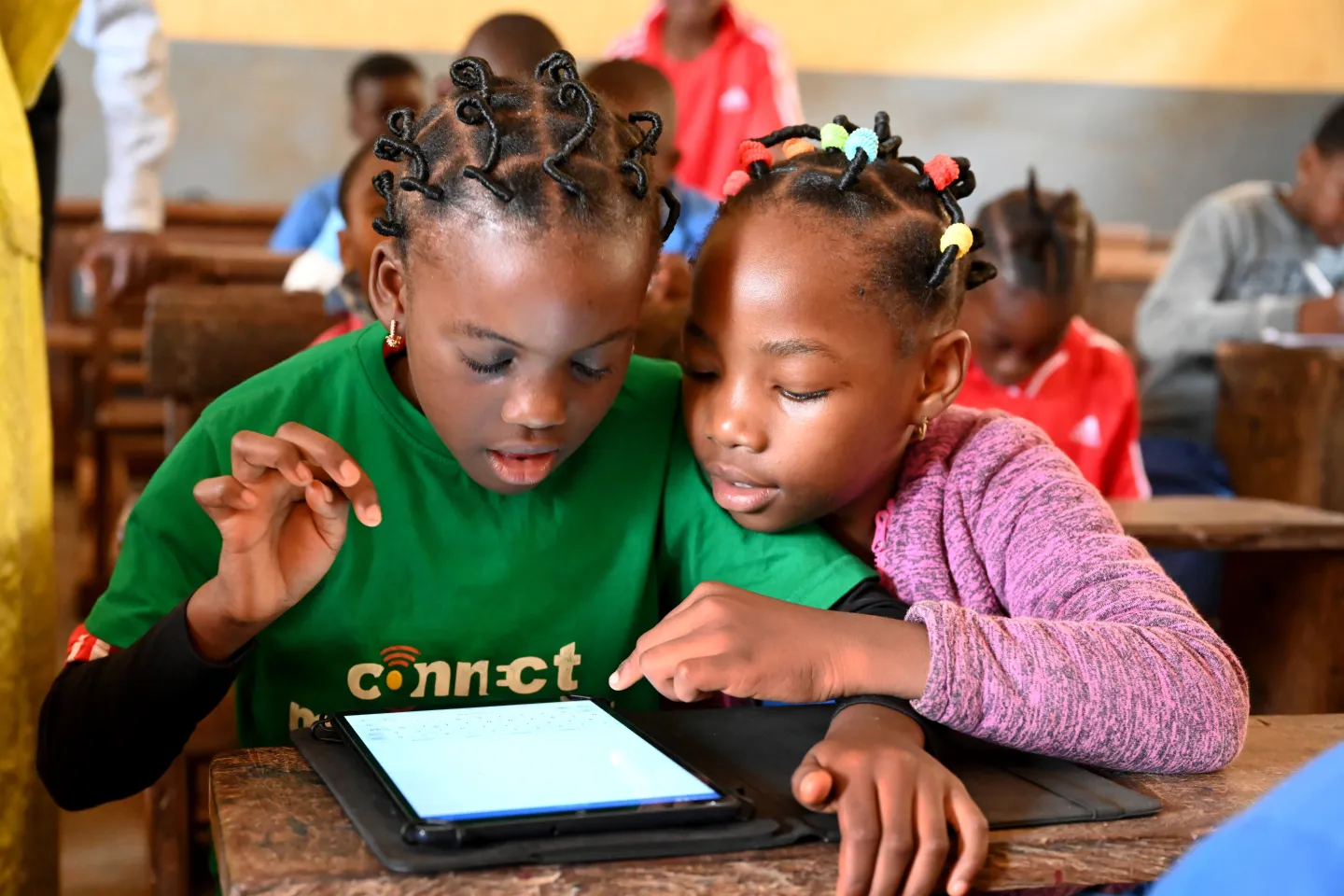 Children learn with tablets and computers in the Public Melen School of Yaound&eacute;, the capital of Cameroon.