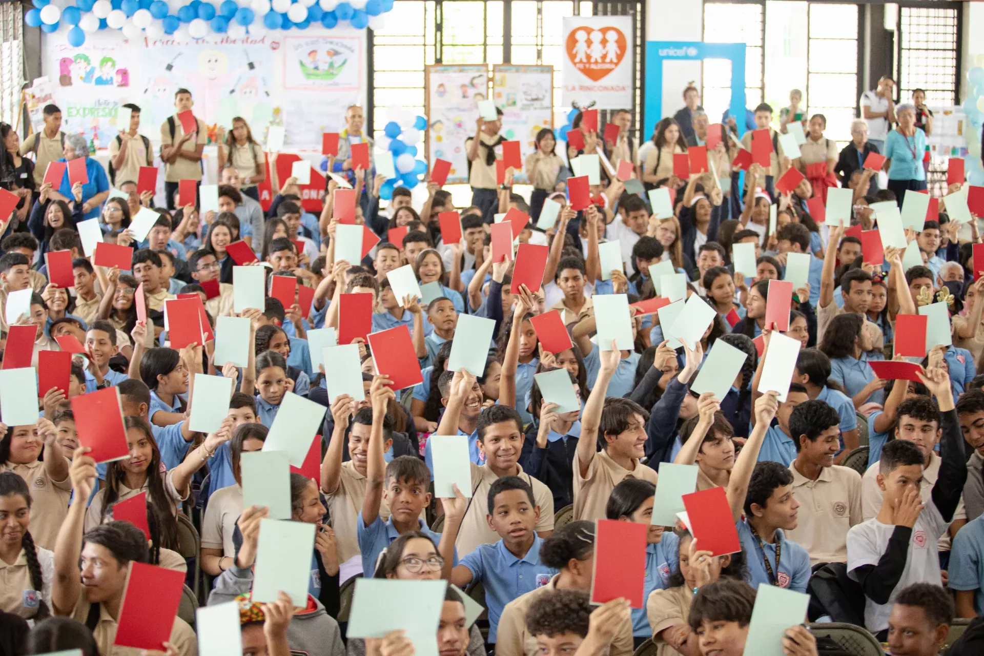 Children protesting in Venezuela