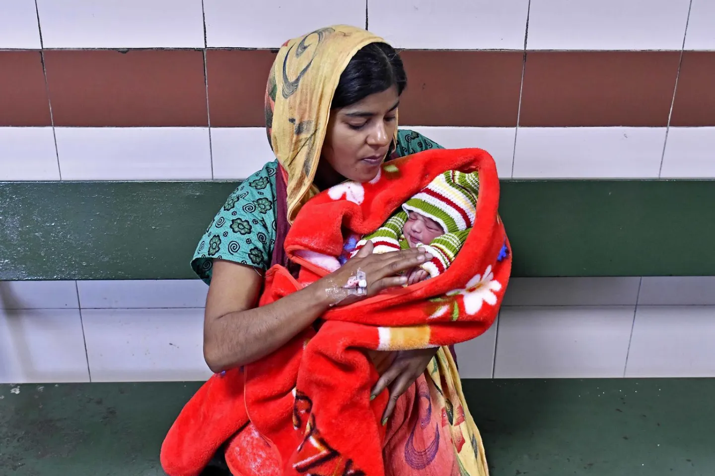 Kavita and her husband Vikas welcome their first child (baby girl 2.8 kg) 