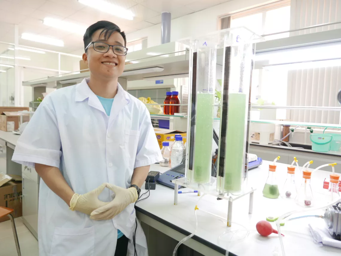 Tien Linh in the Laboratory