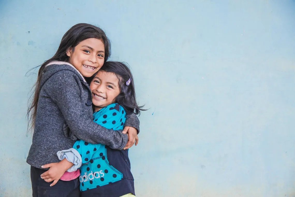 Girls huggimg