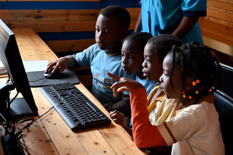 Children learn with tablets and computers in the Public Melen School of Yaound&eacute;, the capital of Cameroon.