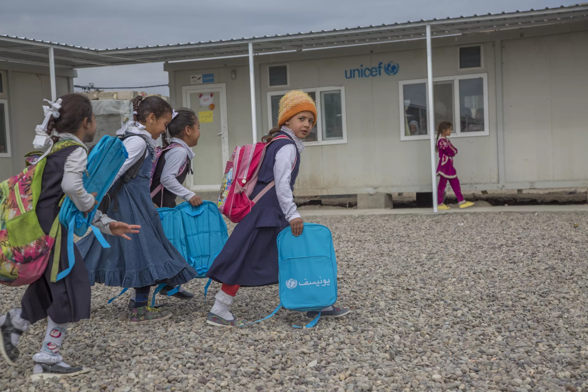 Children are going to the school