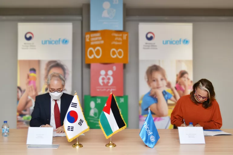 Korean Ambassador H.E Lee Jae-wan and UNICEF Representative Tanya Chapuisat.