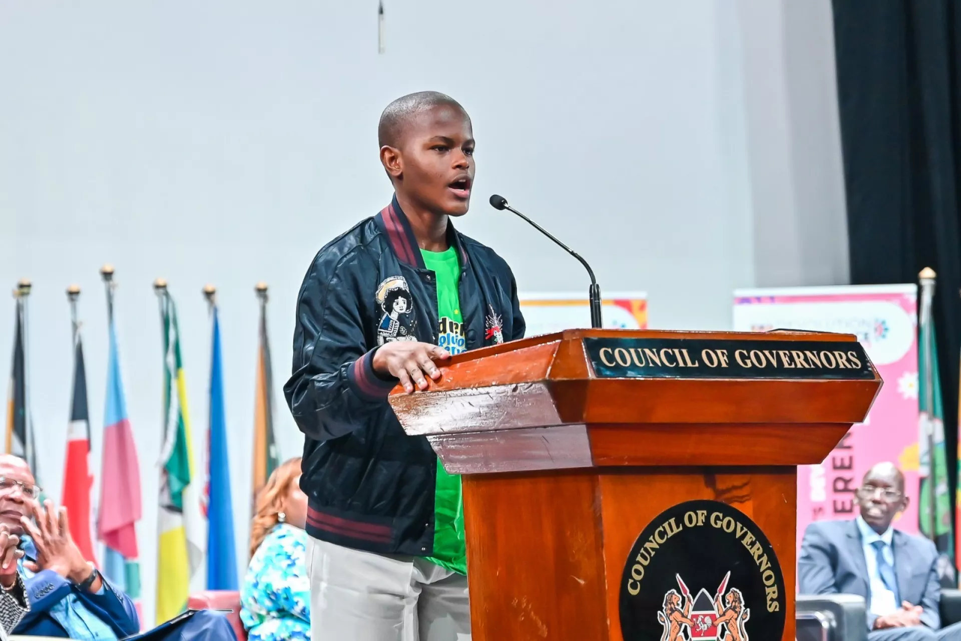 Children&rsquo;s Assembly President Samuel Smith addressing national leaders and children at the pre-Devolution conference at Mpesa Foundation Academy.