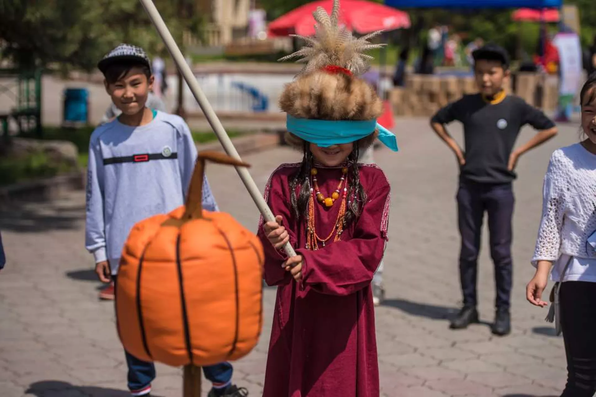 Children play traditional games 