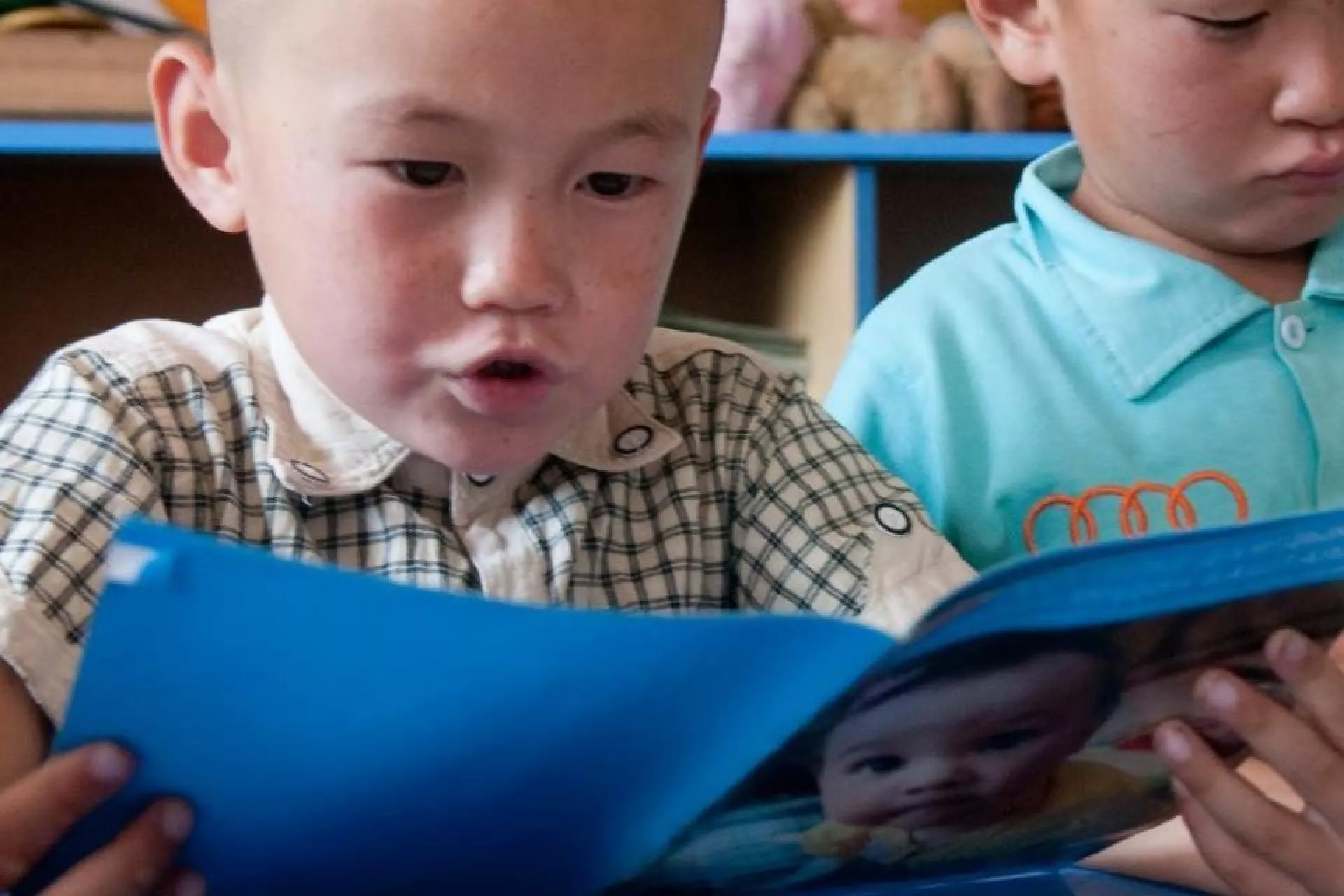 a boy read