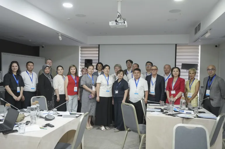 A group photo with all participants