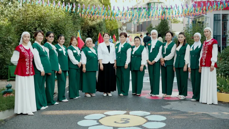A group photo with all participant