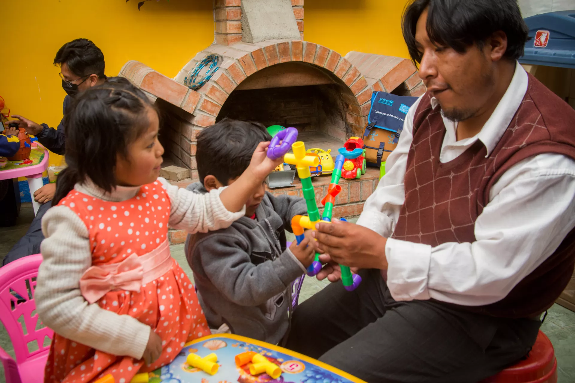 Families during workshops conducted at Maya Paya Kimsa Foundation Center.