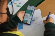 UNICEF realiza la campa&ntilde;a de movilizaci&oacute;n social y recaudaci&oacute;n de fondos &ldquo;Misi&oacute;n Posible&rdquo; para visibilizar los retos de la educaci&oacute;n en el Per&uacute;. Como parte de la campa&ntilde;a personajes p&uacute;blicos conocen casos de ni&ntilde;os, ni&ntilde;as y adolescentes que han participado en los programas implementados por la oficina. En esta ocasi&oacute;n la periodista Andrea Llosa, visita al adolescente Cristian en la regi&oacute;n Lima (Norte).