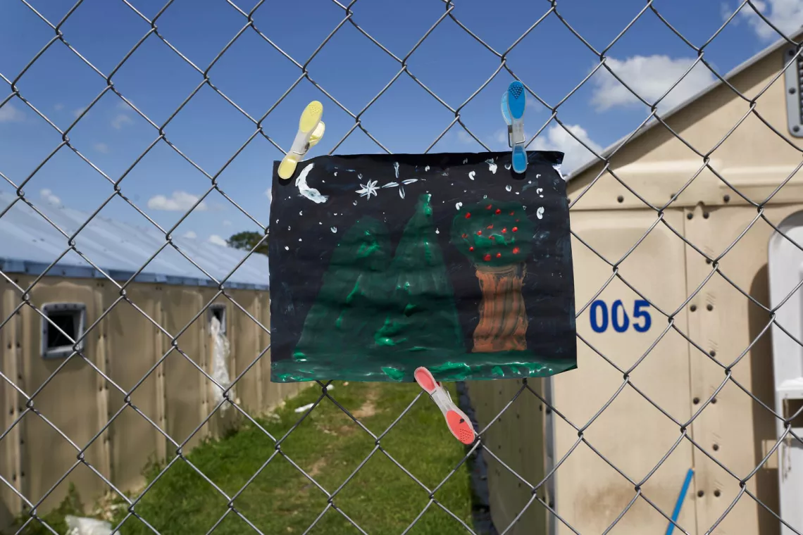 Drawing of mountains made by a migrant girl.
