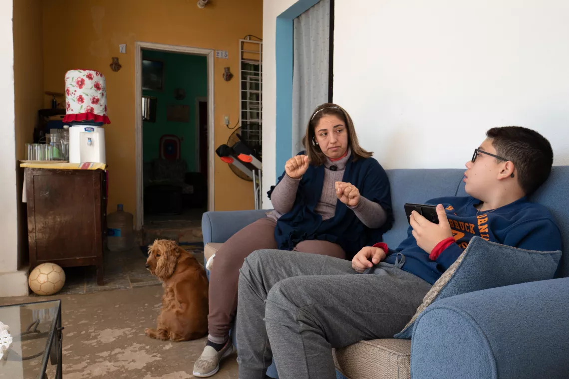 Thobias y su mam&aacute;