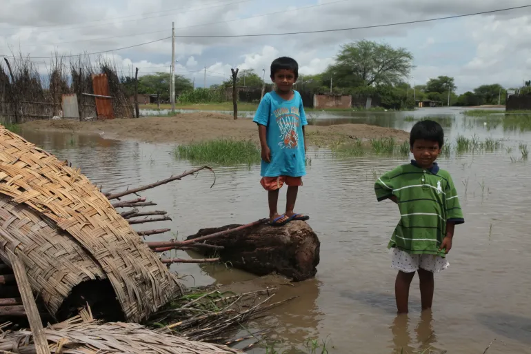 Luego de intensas lluvias ocasionadas por el fen&oacute;meno del ni&ntilde;o, muchas familias se quedaron sin un lugar seguro para vivir.