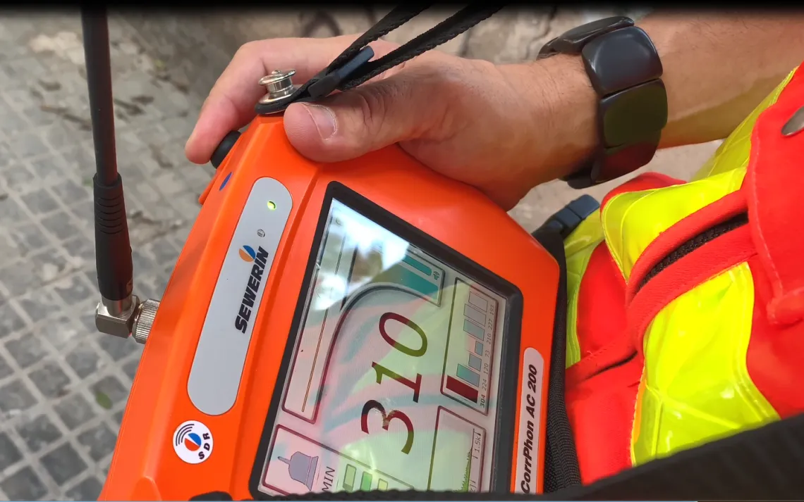David Maisonneuve using water leakages detection equipment, which were then donated to local water authorities after training staff on proper usage