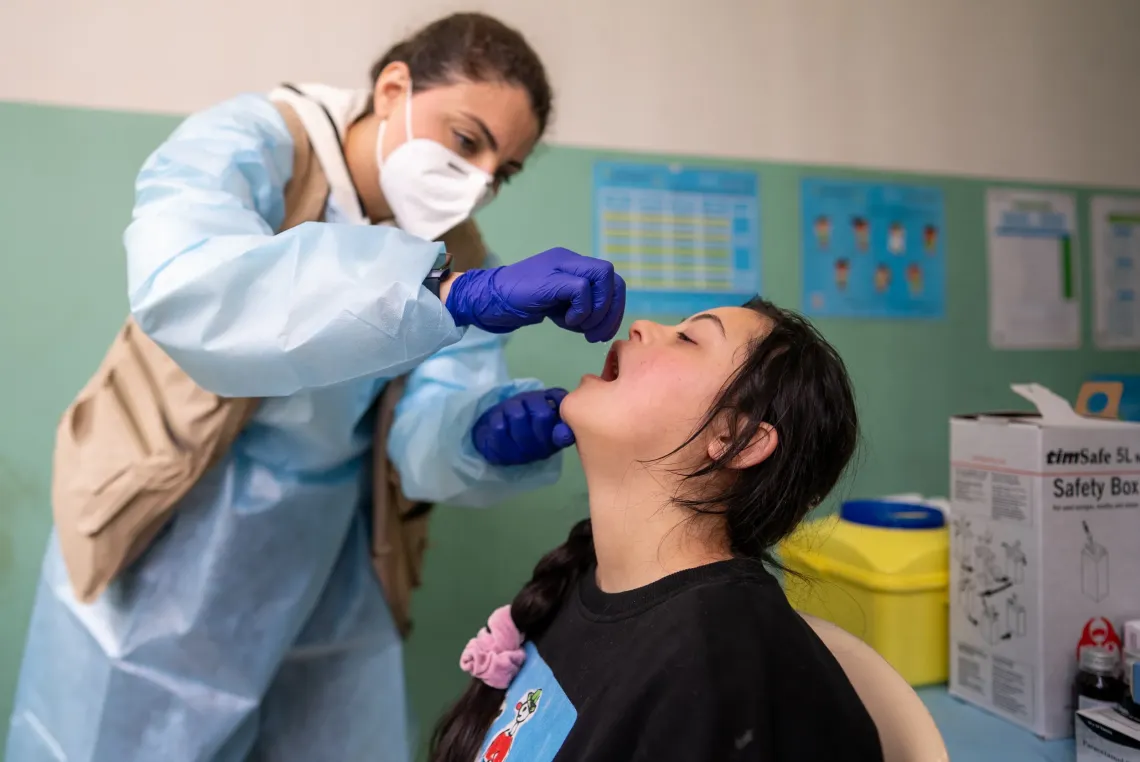 Lynn, 13 years taking vaccine