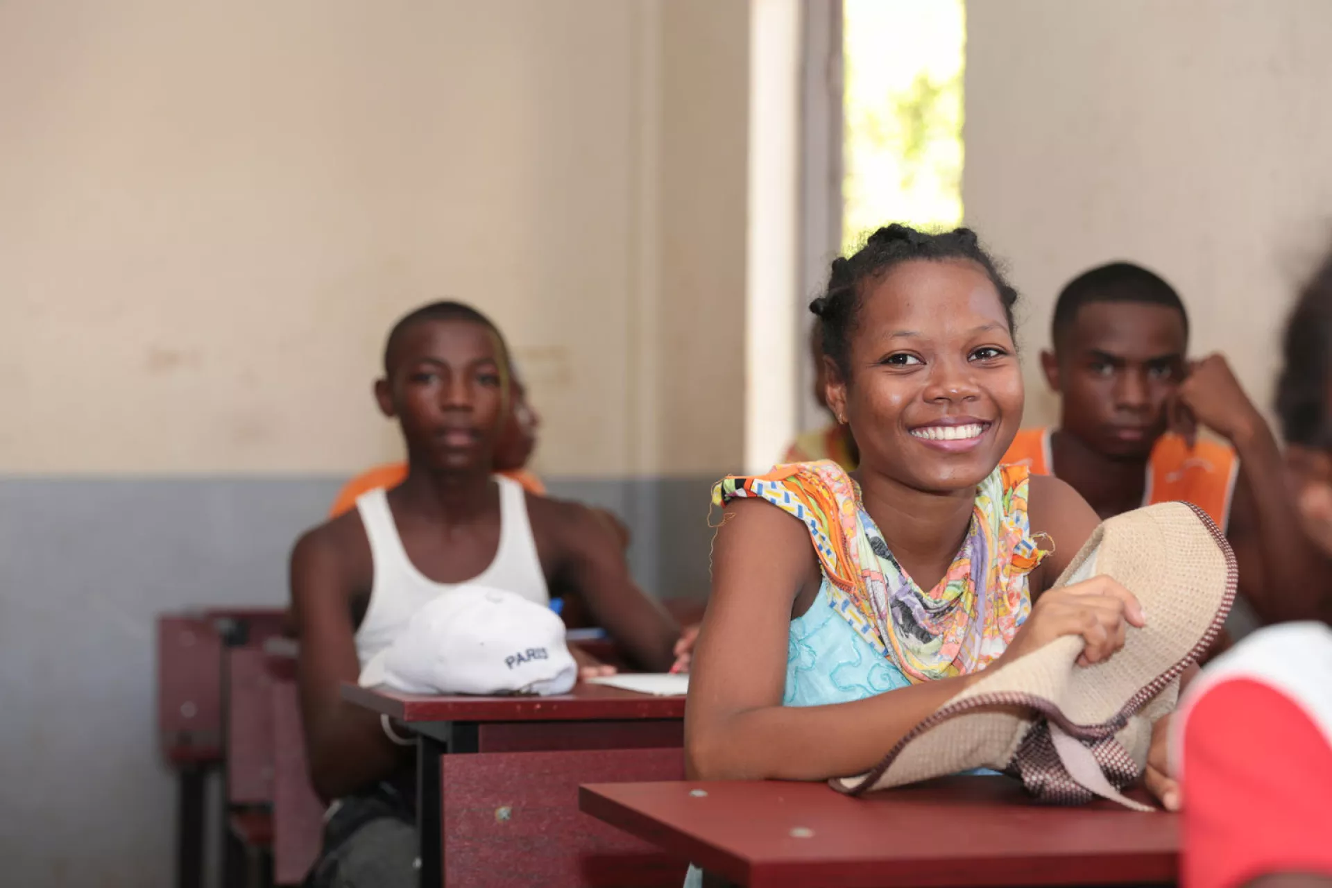 Maria Rafamasoa, 16 ans, vice-pr&eacute;sidente du &laquo; club heure creuse &raquo; au coll&egrave;ge Ampisikina lors d'une formation sur la s&eacute;curit&eacute; en ligne 