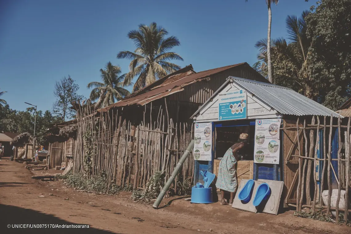 Le point de vente appel&eacute; &laquo; Kiosque Madio &raquo;, cr&eacute;&eacute; par le groupe d&rsquo;&eacute;pargne communautaire Vaomami Mendrika.