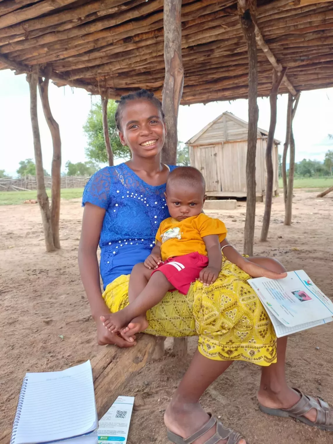 HAOVA Tahirize et son fils en bonne sant&eacute; gr&acirc;ce aux conseils fournis par l&rsquo;Agent Communautaire