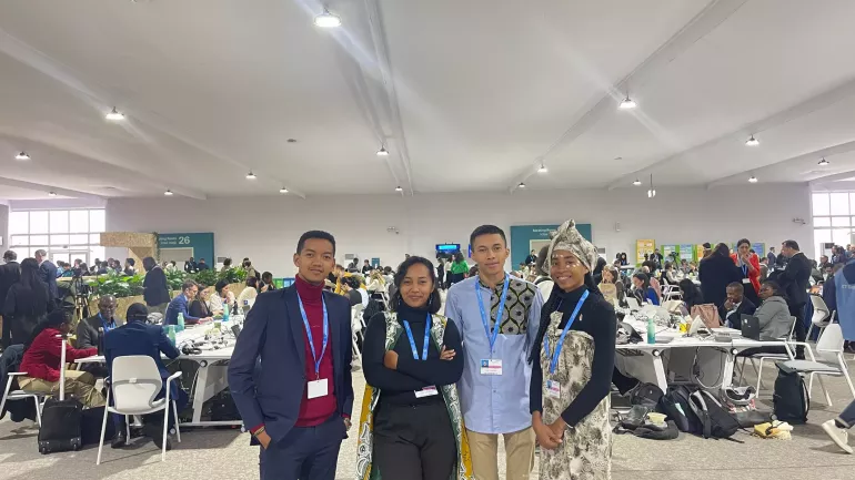 D&eacute;l&eacute;gation de jeunes &agrave; la COP 29