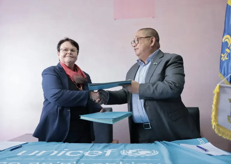 L&rsquo;UNICEF et la Commune Urbaine d&rsquo;Antananarivo signent un Plan d&rsquo;action multisectoriel et renforcent le centre d&rsquo;appel de la Ligne Verte 147