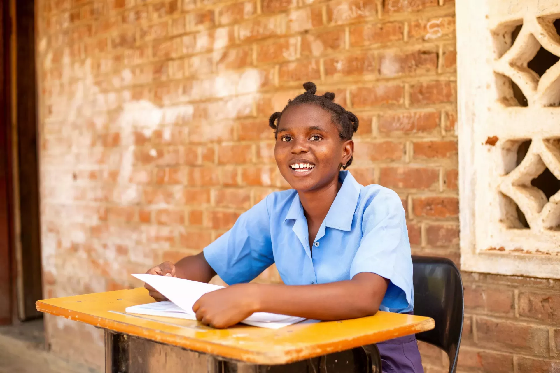  A happy student 