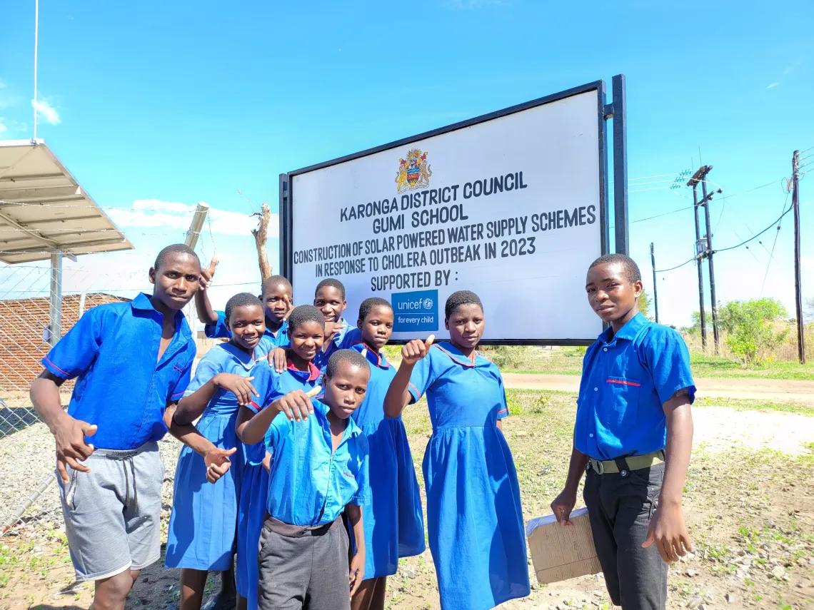 Tendai and friends at Gumi school in Karonga.