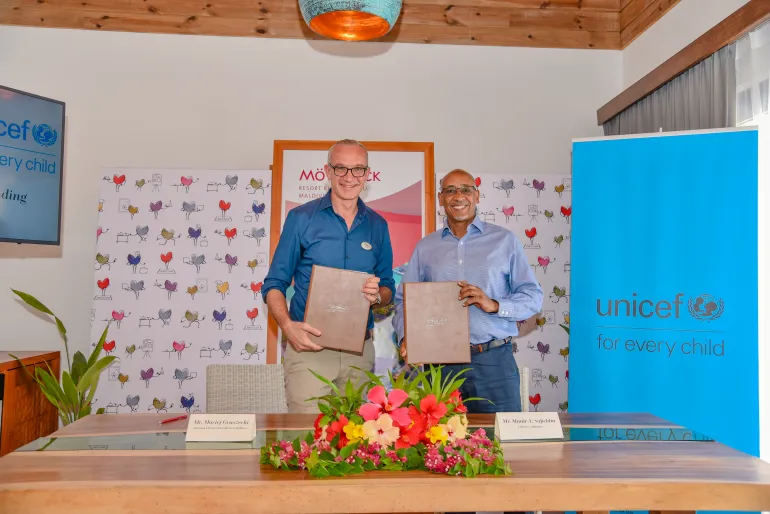 M&ouml;venpick Resort Kuredhivaru Maldives and UNICEF representatives sign MoU