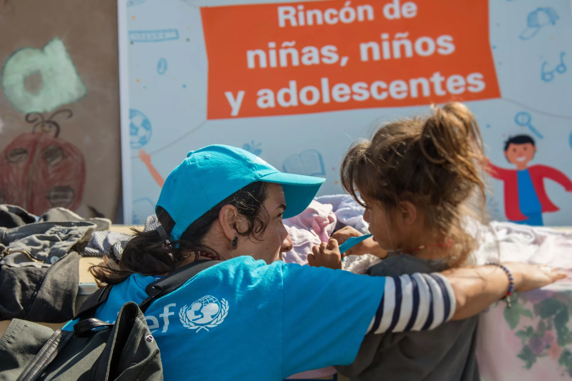 Protecci&oacute;n especial de ni&ntilde;as, ni&ntilde;os y adolescentes migrantes
