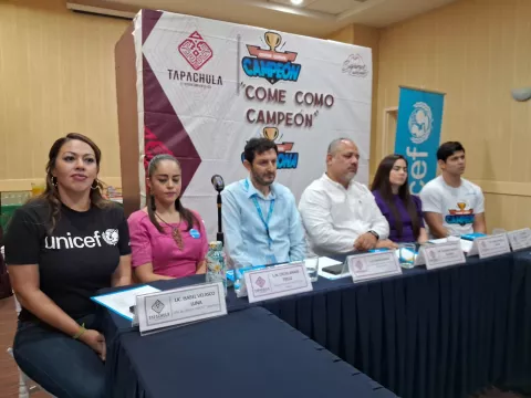 Campaña Come Como Campeón en Tapachula