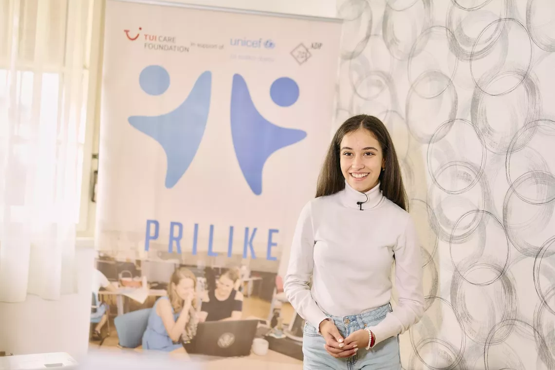 Mia, Prilike