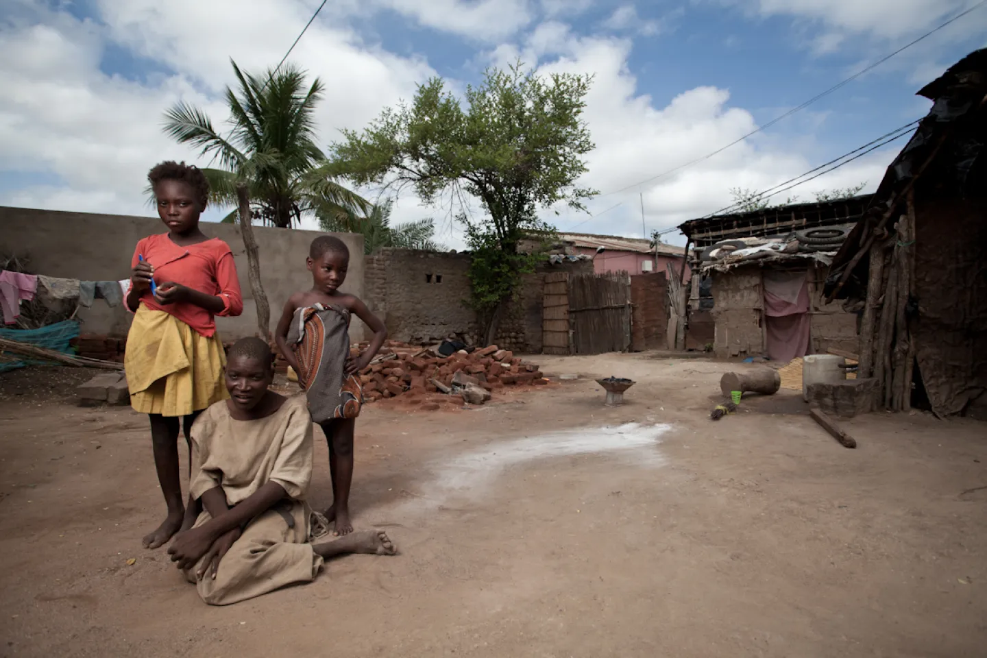 Mulher zela por irm&atilde; com defici&ecirc;ncia em Mo&ccedil;ambique