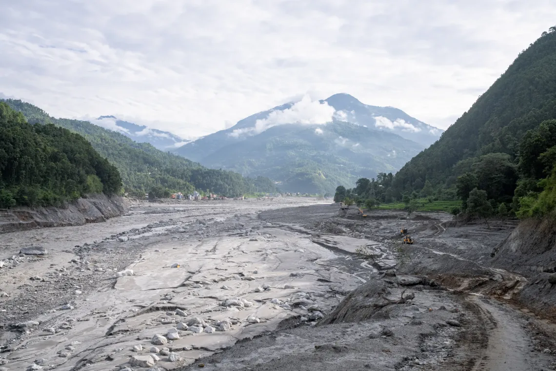 the destructed landscape after the flood 