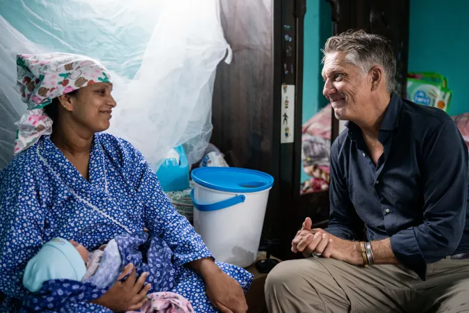 On 7 October 2026, James Elder, UNICEF Global Spokesperson, and the UNICEF team meet with Sarita Tamang and her newborn son, Pranit (22 days), in Nuwakot district, Bagmati Province, Nepal.