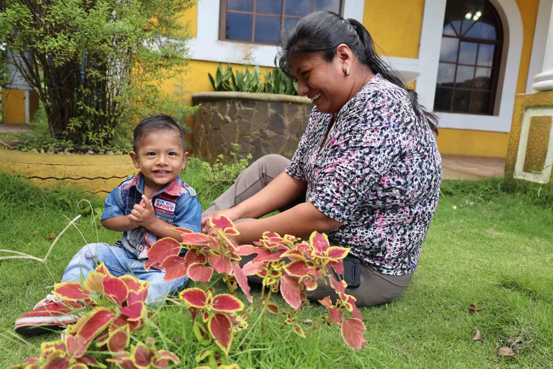 Marena Nicaragua y su beb&eacute; 3