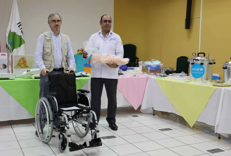 Entrega de kits a Minsa 2026