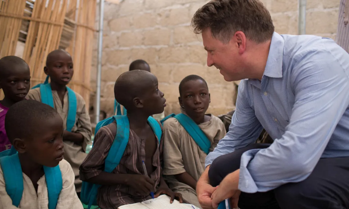 deputy-executive-director-meets-schoolchildren