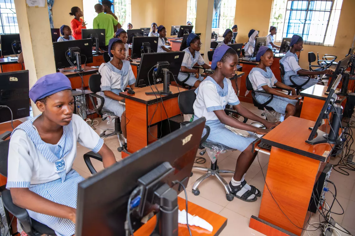 Nigerian students using computers in a digital learning environment