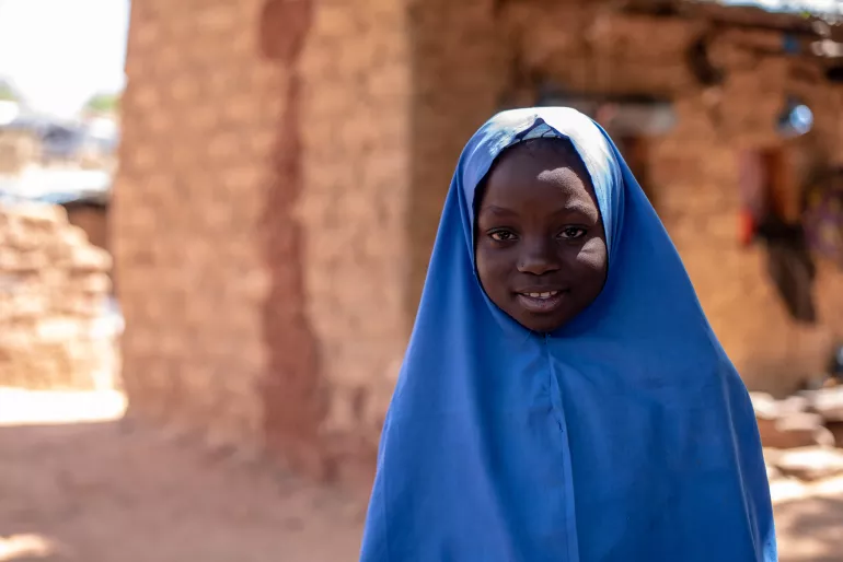 A girl looking on