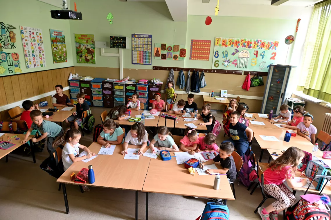 The average class size at &ldquo;Lazo Angelevski&rdquo; school in Skopje is thirty students. 