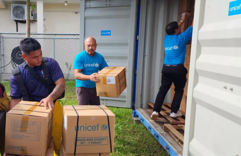 UNICEF, together with partners, is supporting the Government of the Federated States of Micronesia to reach communities with life-saving supplies to keep them safe and protected during this drought condition. 