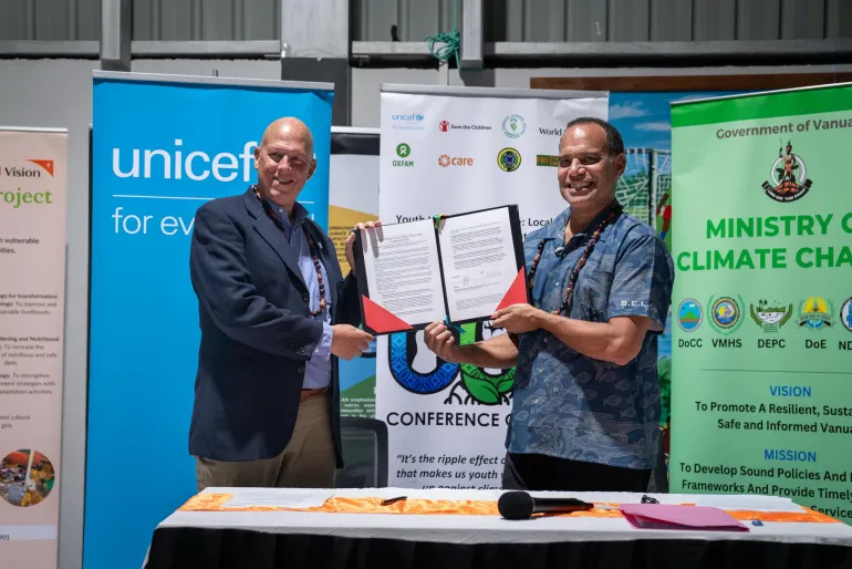 Vanuatu signs the Declaration on Children, Youth, and Climate Action