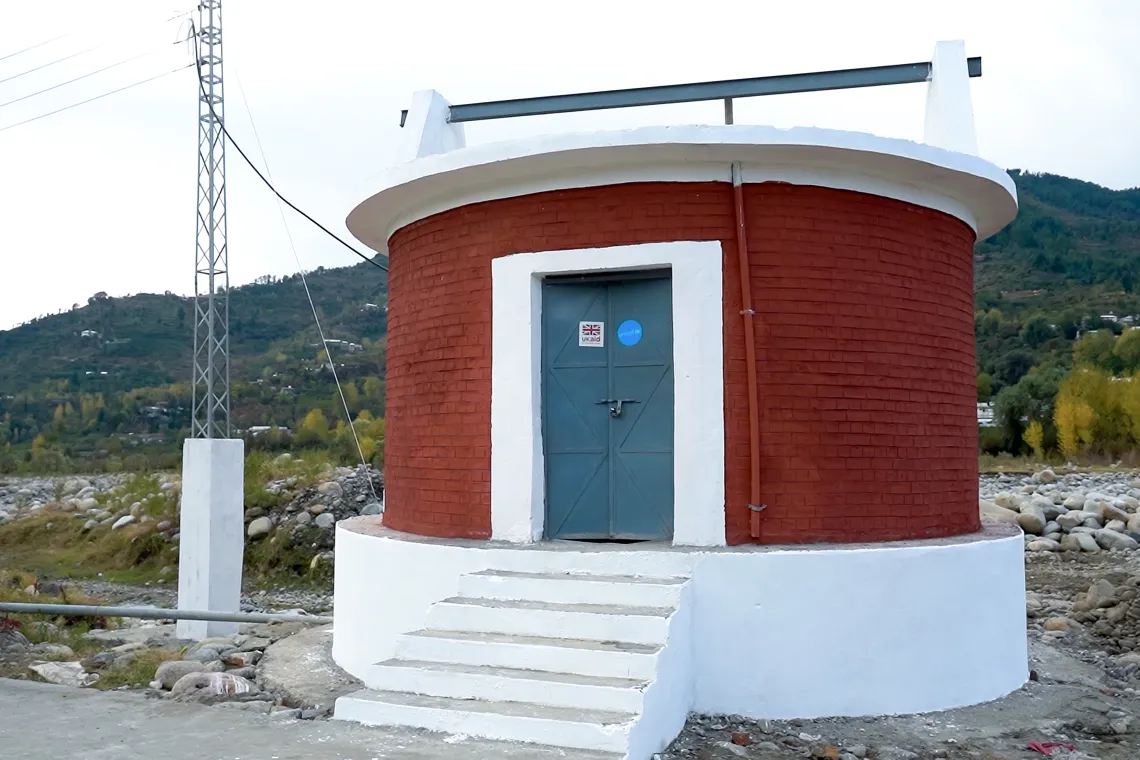 With support from the UK&rsquo;s Foreign, Commonwealth & Development Office, UNICEF in collaboration with the government has rehabilitated 17 water supply schemes benefiting over 122,000 people in Swat. 