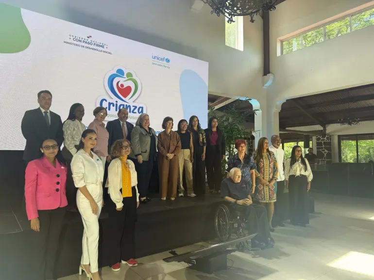 MIDES y UNICEF lanzan Crianza Responsable y Amorosa
