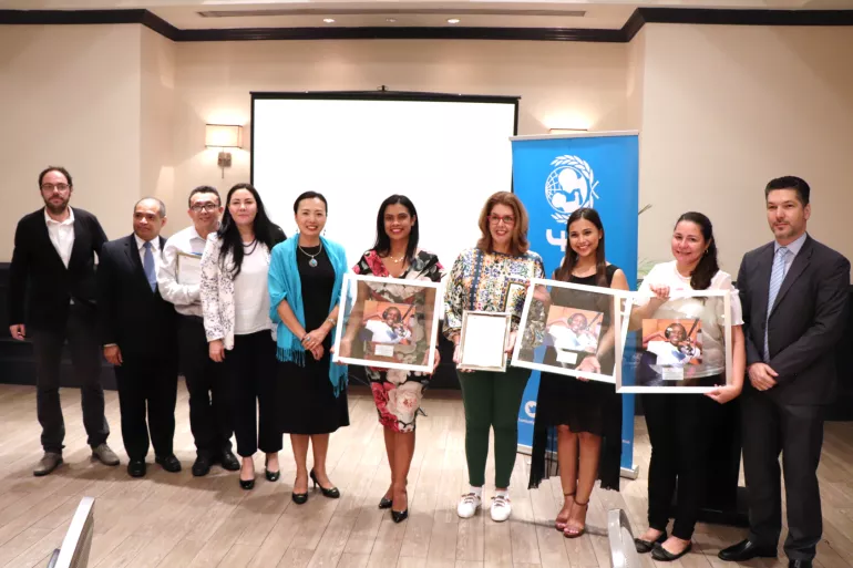 los ganadores del premio de periodismo sobre ninez y adolescencia UNICEF CELAP