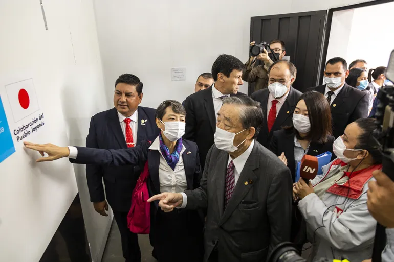 Foto entrega c&aacute;mara Encarnaci&oacute;n