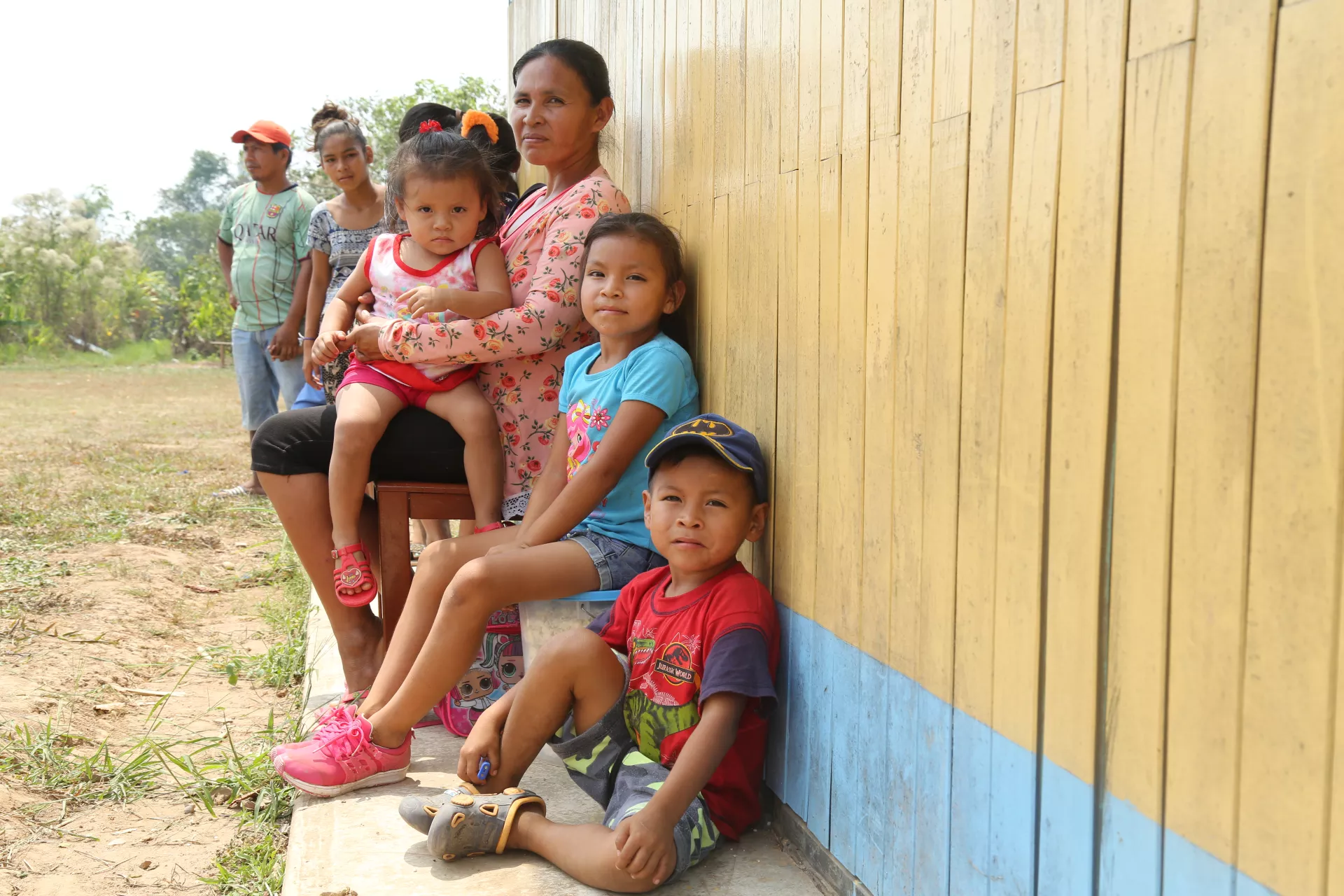 Ni&ntilde;os y ni&ntilde;as en la selva