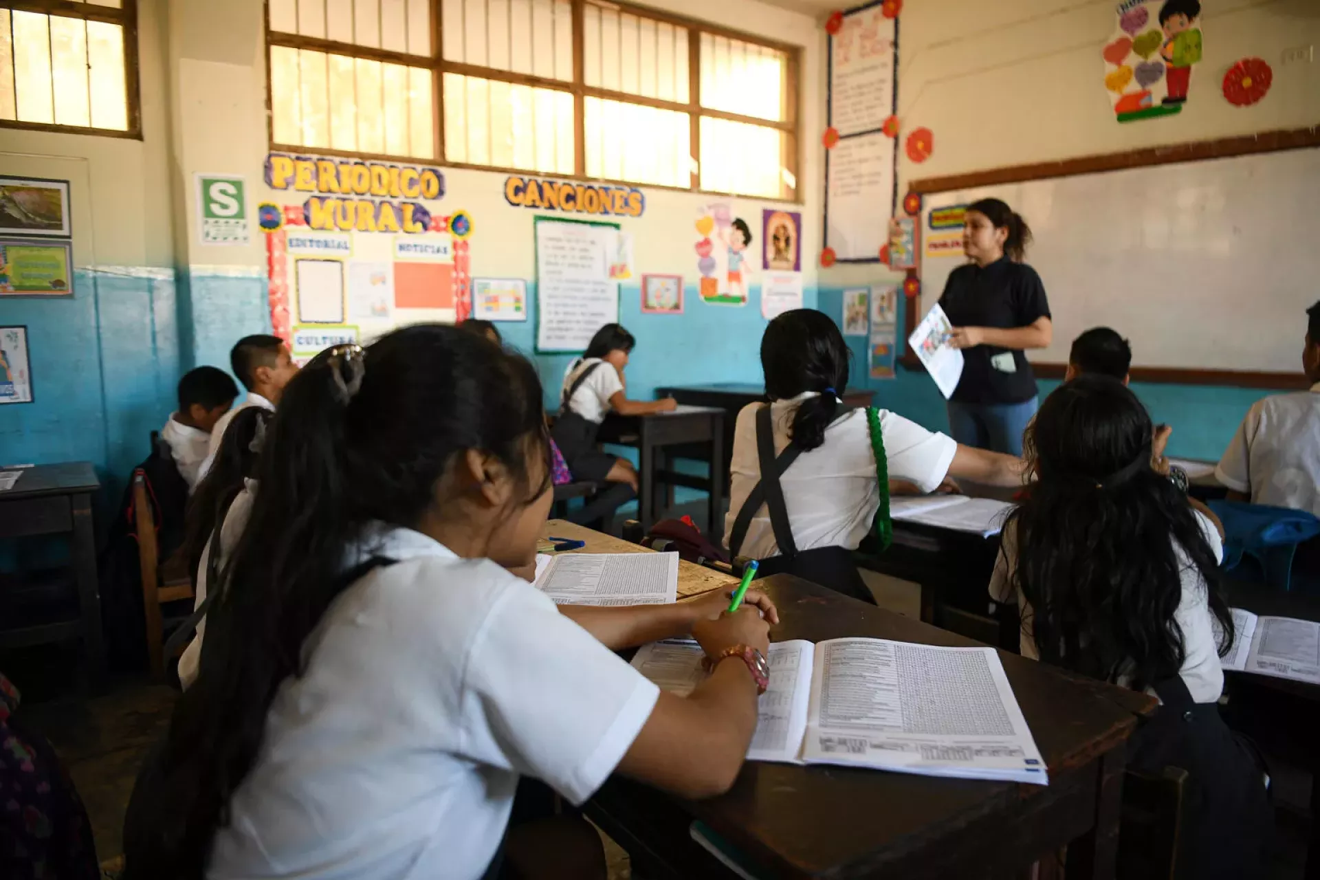 estudiantes peruanos