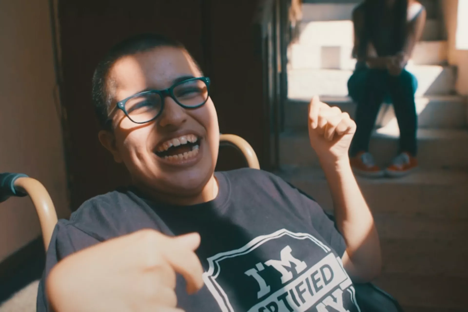 Un ni&ntilde;o sonriendo